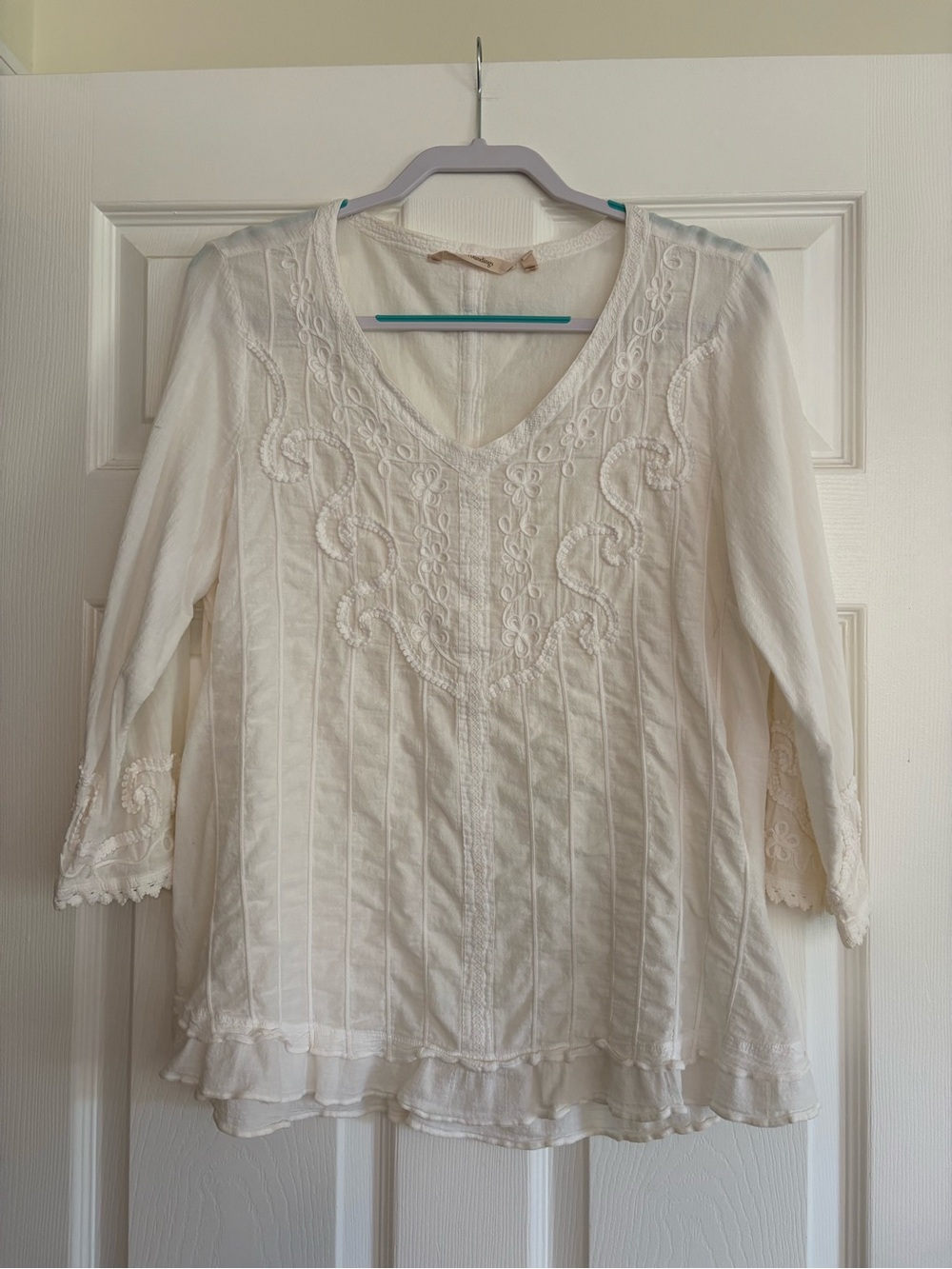 Soft Surroundings White Embroidered V-Neck Tunic / Cover-up